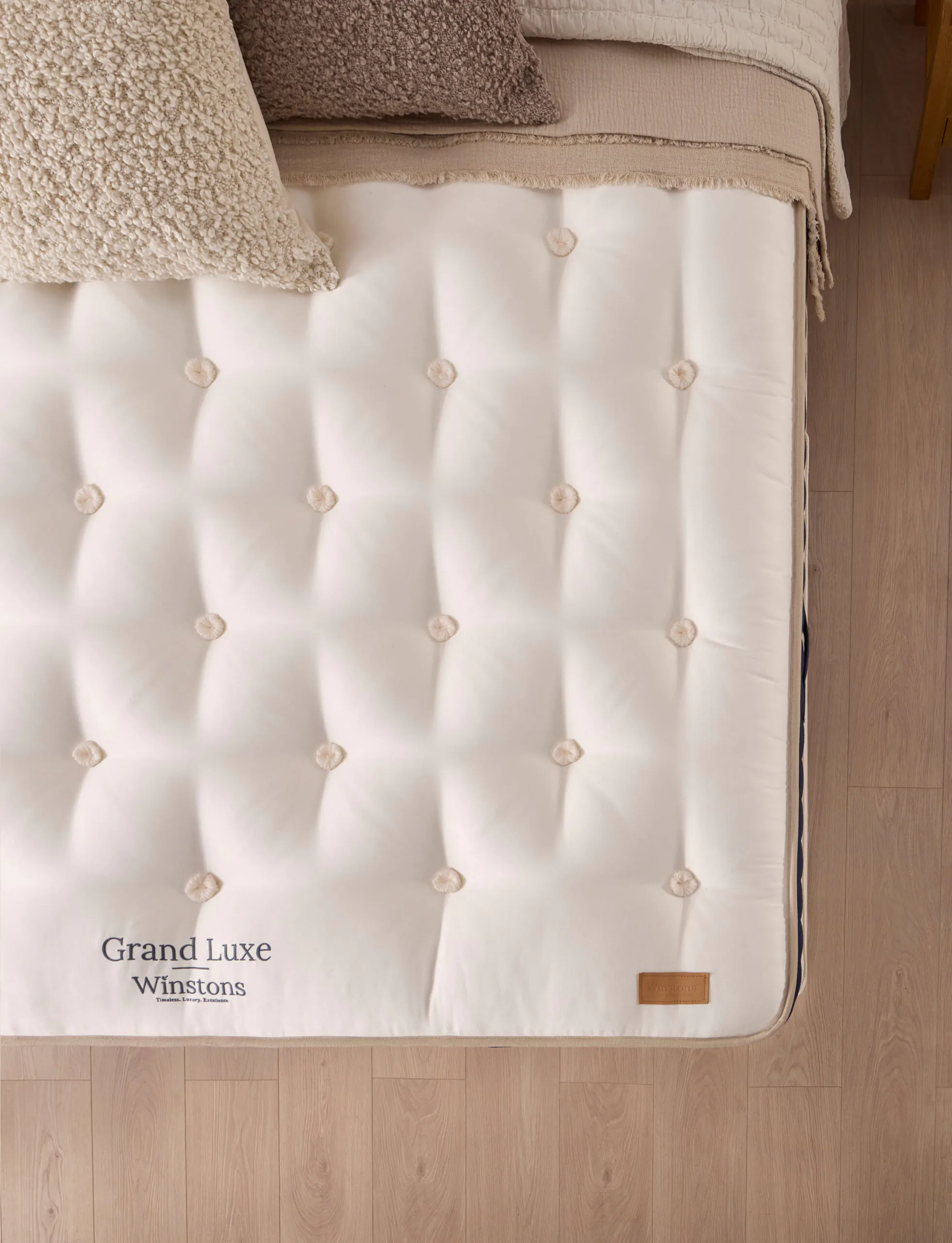 TOP OF MATTRESS, WWW.WINSTONSBEDS.COM/EN-US