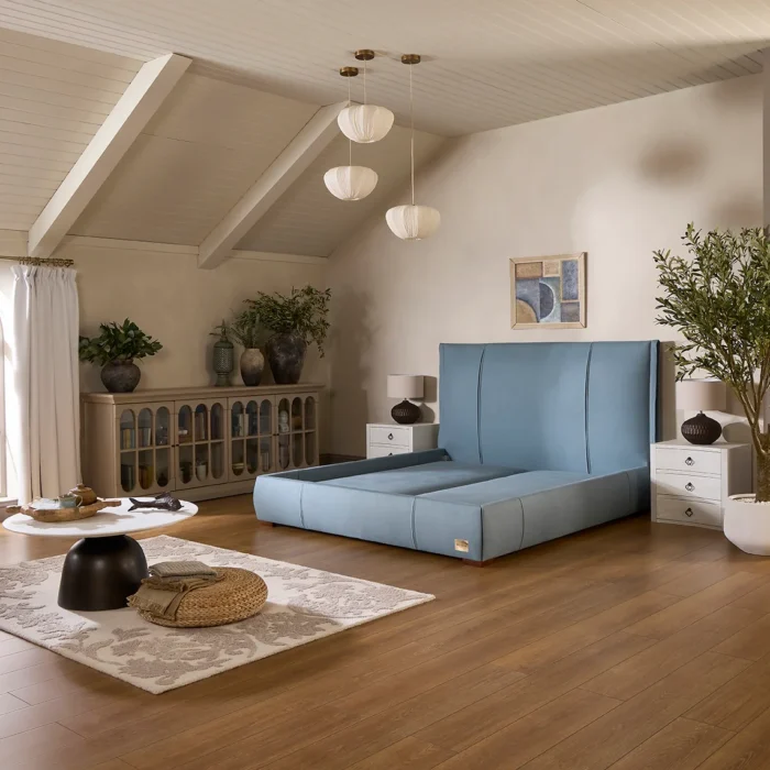 Winstons Bowdon blue linen bed