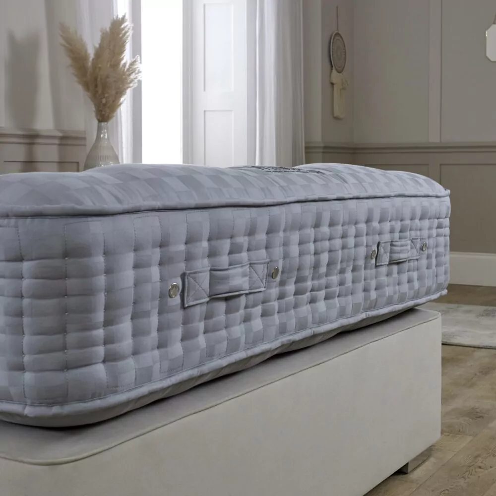pocket spring mattress, handmade mattress tufting, luxury mattress