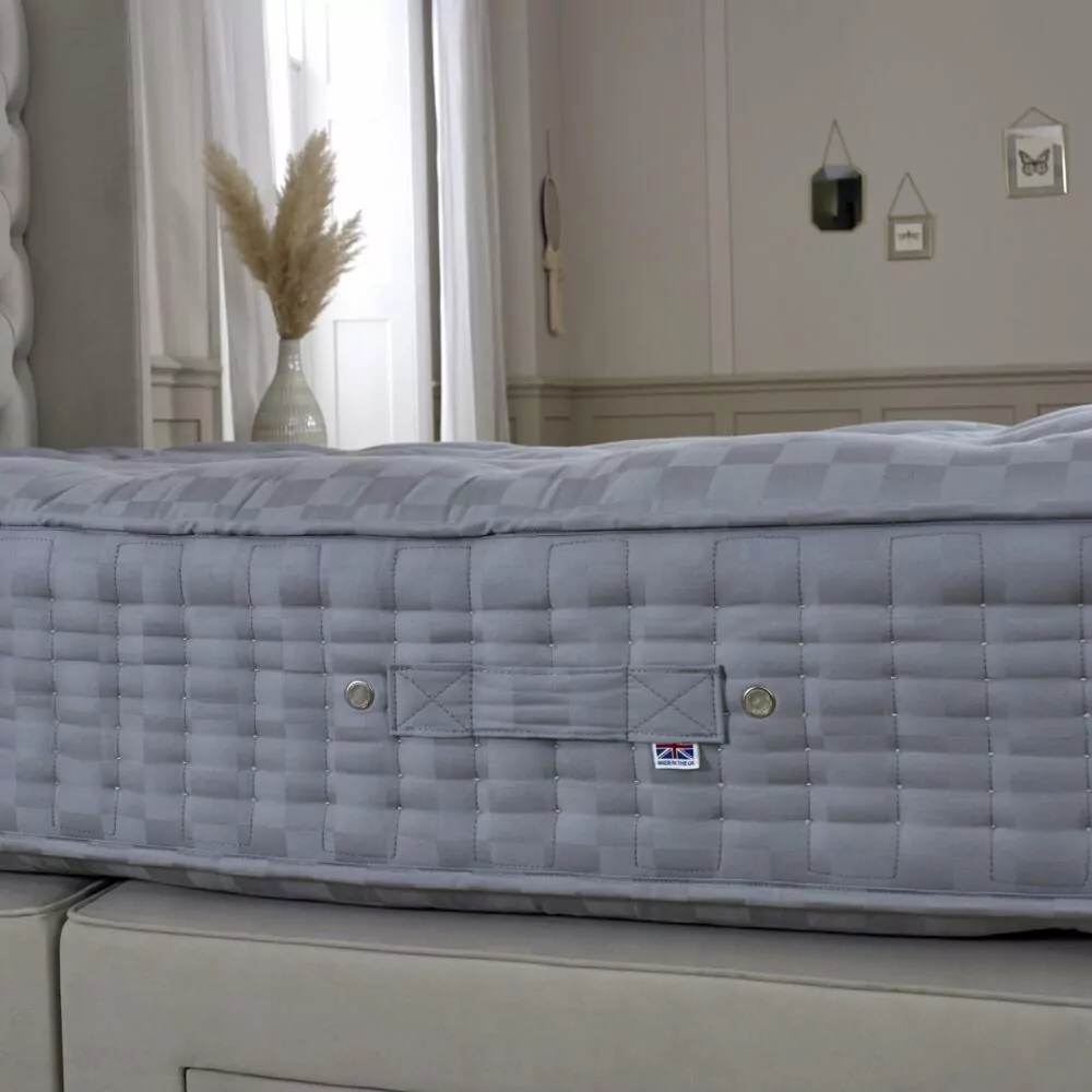pocket spring mattress, handmade mattress tufting, luxury mattress